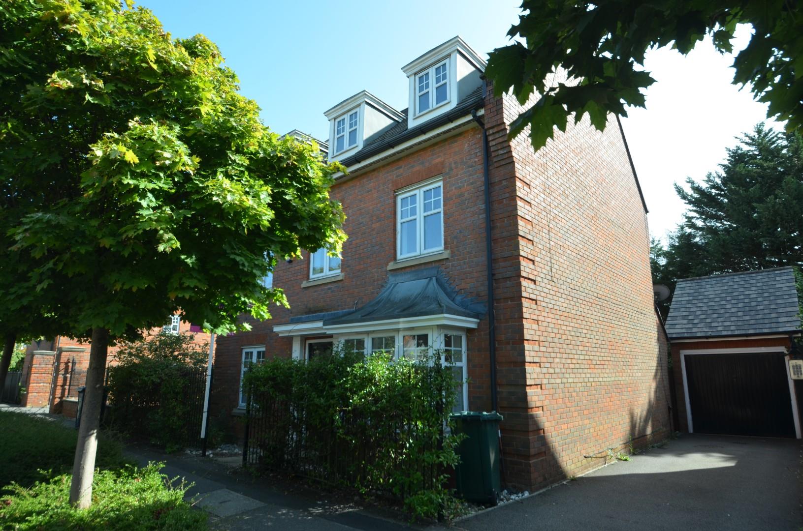 Tavistock Avenue, Mill Hill